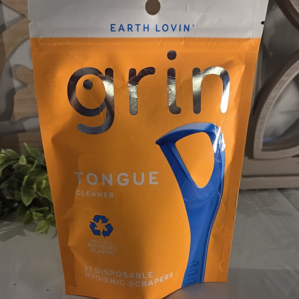 NEW Grin Tongue Cleaner 32 Pack 🦷 Fresh Breath Glow-Up Self Care Essential